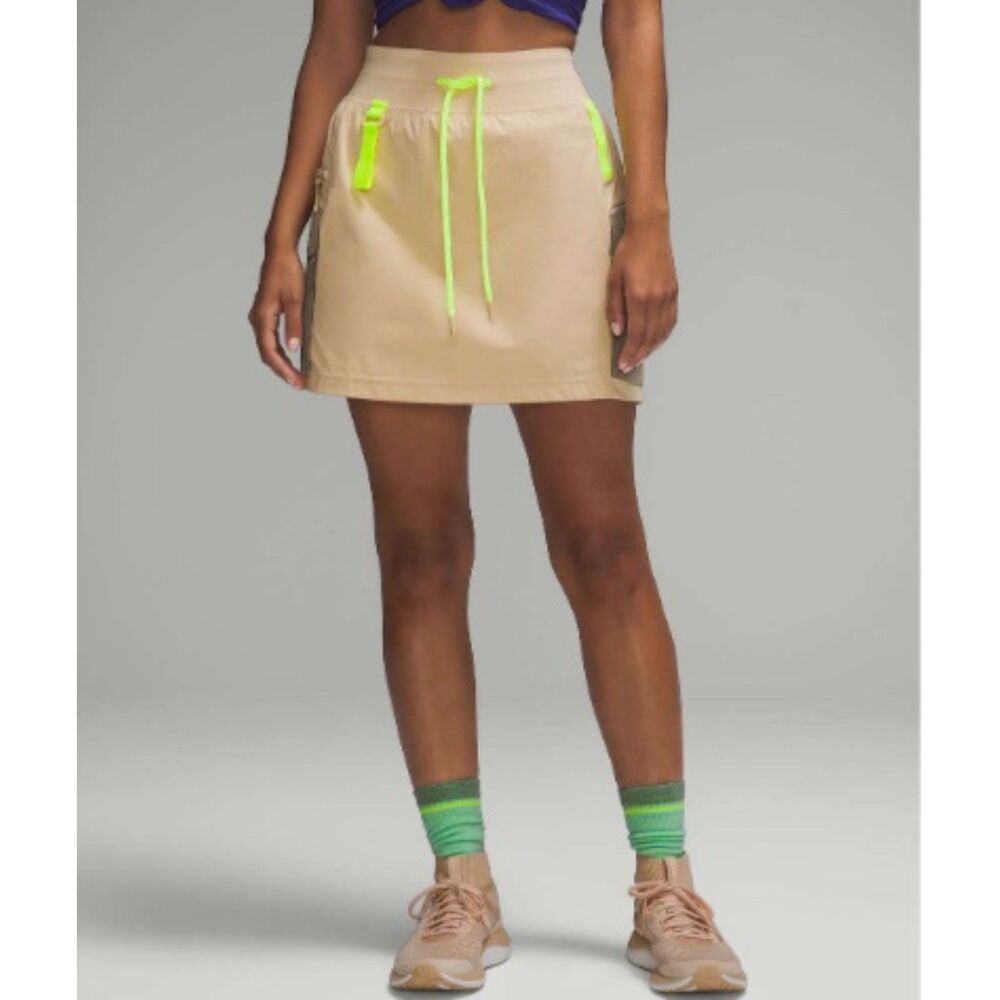 EUC Lululemon Multi-Pocket Cargo High-Rise Hiking Skirt Prosecco 10